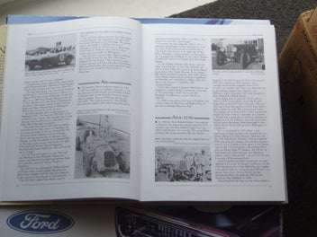 Listing 3 of 7 for Historic Racing Cars Of New Zealand - Graham Vercoe 1st Edition