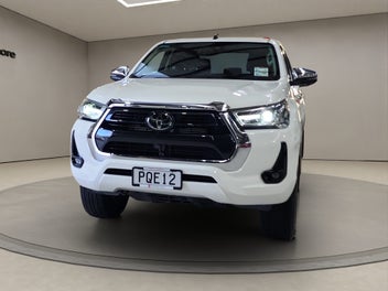 Toyota Hilux 2022 photo 3