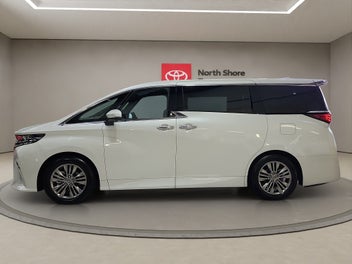Toyota Alphard 2026 photo 5