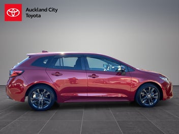 Toyota Corolla Touring 2022 photo 3