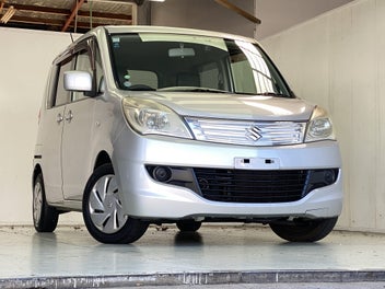 Suzuki Solio 2012 photo 4