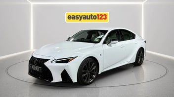 Lexus Is 300H 2023 photo 4