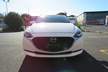 Mazda 2 2020 photo 3
