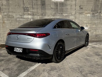 Mercedes-Benz Eqe 2025 photo 4