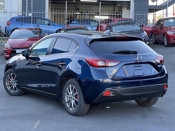 Mazda Axela 2015 photo 4