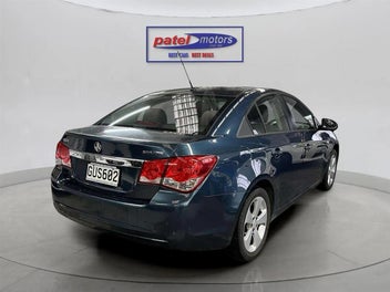 Holden Cruze 2013 photo 4