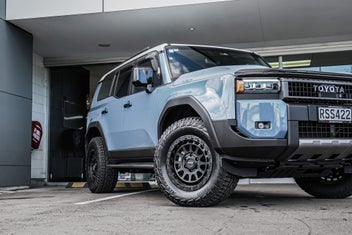 Toyota Land Cruiser Prado 2026 photo 3