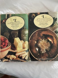 Listing 2 of 2 for Mastering the art of French cooking by Julia Child - Vol 1 & 2