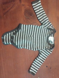 Listing 1 of 3 for merino size newborn