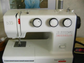 Listing 7 of 8 for Bernina B35 Sewing Machine.