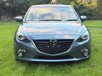 Mazda Axela 2015 photo 4