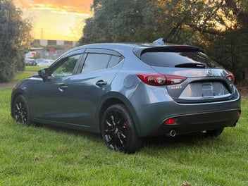 Mazda Axela 2015 photo 5