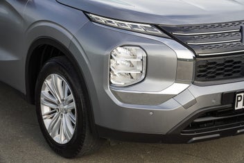 Mitsubishi Outlander 2022 photo 5