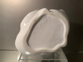 Listing 13 of 15 for FANTASTIC RARE MEDIUM CROWN LYNN SWAN 2147