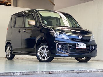 Suzuki Solio 2015 photo 2