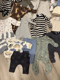 Listing 4 of 8 for Mixed Box of Baby Clothes – Size Newborn