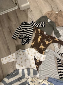 Listing 6 of 8 for Mixed Box of Baby Clothes – Size Newborn
