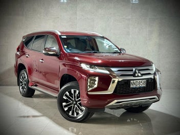 Mitsubishi Pajero Sport 2021 photo 2