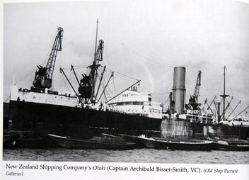 Listing 9 of 14 for War Under the Red Ensign 1914-1918