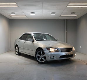 Toyota Altezza 1998 photo 2