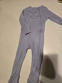 Listing 4 of 4 for Quality branded Baby clothes bundle