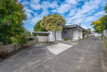 MORTGAGEE AUCTION - 1/8 Wilbur Place image 3