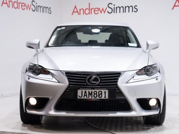 Lexus Is 350 2015 photo 5