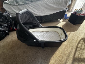 Listing 3 of 3 for Edwards and co bassinet only
