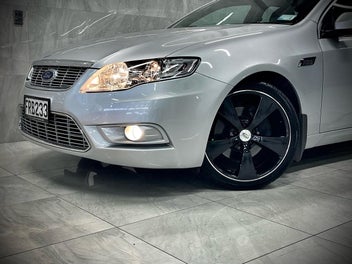 Ford Falcon 2010 photo 4