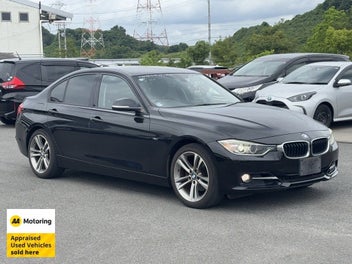 BMW 320I 2013 photo 2