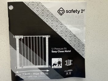Listing 7 of 10 for Childs' Safety 1st Easy Close Metal Safety Gate.