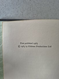 Listing 6 of 6 for Ian Fleming James Bond