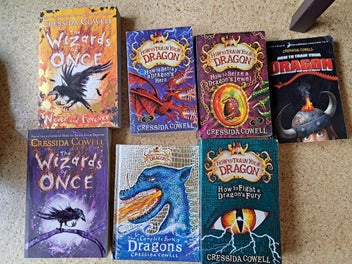 Listing 1 of 2 for How to train your dragon - 9 book bundle - Cressida Cowell