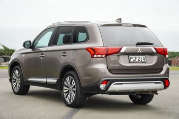 Mitsubishi Outlander 2022 photo 4
