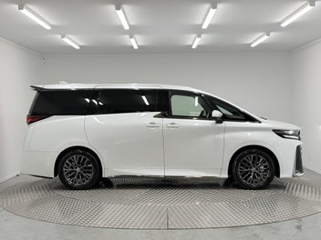 Toyota Vellfire 2026 photo 3