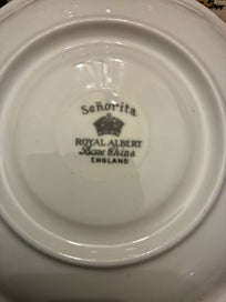 Listing 14 of 15 for BEAUTIFUL RARE ROYAL ALBERT SENORITA TEA SET 21 PIECES