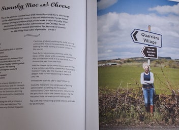 Listing 12 of 20 for THREE SISTERS BAKE DELECTABLE RECIPES FRM REITH SISTERS SCOTTISH CAFE RRP$75