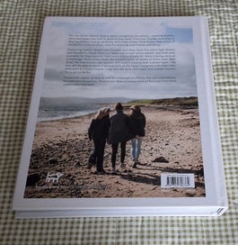 Listing 20 of 20 for THREE SISTERS BAKE DELECTABLE RECIPES FRM REITH SISTERS SCOTTISH CAFE RRP$75