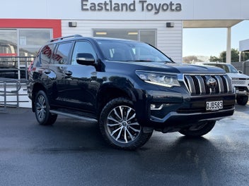 Toyota Land Cruiser Prado 2023 photo 2