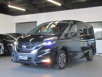 Nissan Serena 2018 photo 4