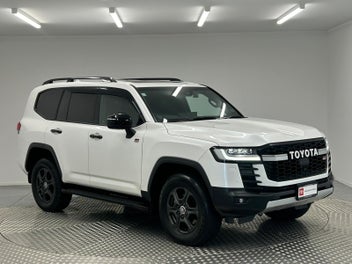 Toyota Land Cruiser 2024 photo 2