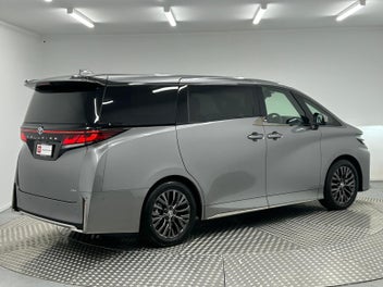 Toyota Vellfire 2026 photo 4