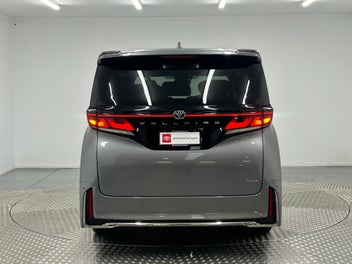 Toyota Vellfire 2026 photo 5