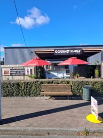 Listing 2 of 12 for Busy Established SH1 FOOD TRAILER