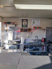 Listing 9 of 12 for Busy Established SH1 FOOD TRAILER