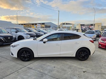 Mazda Axela 2014 photo 3