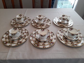 Listing 2 of 5 for Royal Albert Tea set and Dinner set