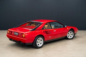 Ferrari Mondial 1985 photo 3