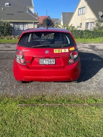 Holden Barina 2012 photo 3