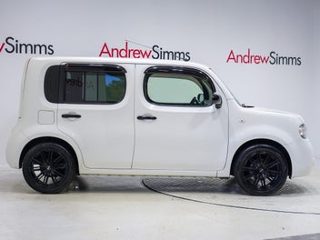 Nissan Cube 2018 photo 4